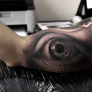tatouage #2826 | Artiste tatoueur Maxim Denisenko