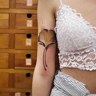 Femme Couleur Aquarelle tatouage sur Épaule #14325 | Artiste tatoueur Chen Jie