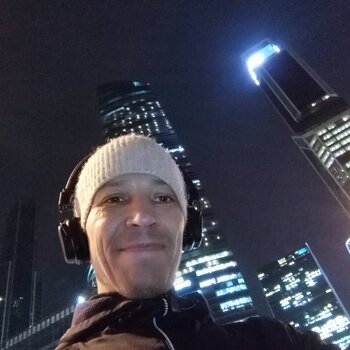 Artiste tatoueur Vyacheslav