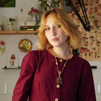 Artiste tatoueur Polina Red Head