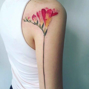 Femme Couleur  tatouage sur Épaule #15214 | Artiste tatoueur Pis Saro