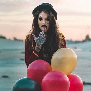 🔥 Photos sexy, portfolio de mannequin  #15257 Modèle de tatouage Angela Mazzanti