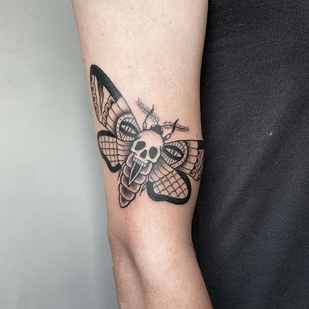 tatouage #45183 | Artiste tatoueur Mickey Ink