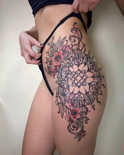 Idées de Tatouage # Artiste tatoueur Elena Baski
