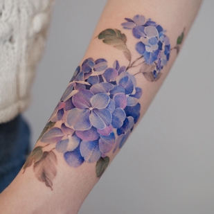 Femme Couleur  tatouage sur Avant-bras #60068 | Artiste tatoueur Svetlana Ehrt