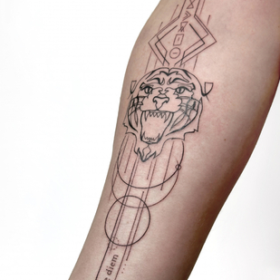 tatouage #75996 | Artiste tatoueur Yana VORO