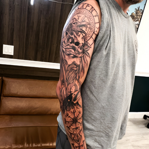 Homme Noir Blackwork tatouage sur Manche #78466 | Artiste tatoueur Diego Conci