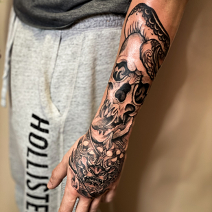 Homme Noir Blackwork tatouage sur Avant-bras #78506 | Artiste tatoueur Diego Conci