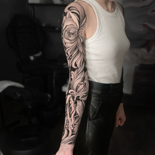 Femme Noir Style d'Auteur tatouage sur Manche #79202 | Artiste tatoueur Anastasiya Sharm