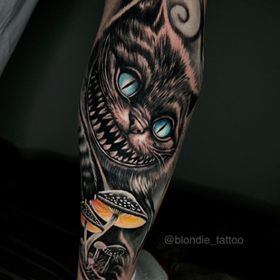 Femme Noir et Gris Réalisme tatouage sur Tibia #79778 | Artiste tatoueur Albina Kruchinina / blondie_tattoo