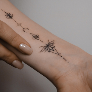 Femme Noir Ornemental tatouage sur Avant-bras #79926 | Artiste tatoueur DARI INK