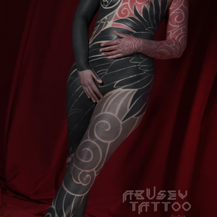 Femme Noir  tatouage sur Combinaison #80088 | Artiste tatoueur Ruslan Abusev