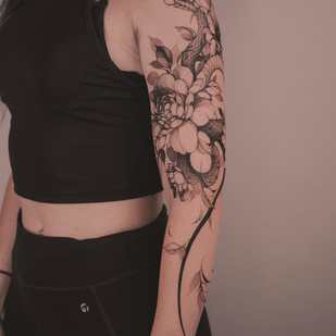 Femme Noir  tatouage sur Épaule #81847 | Artiste tatoueur ARTY