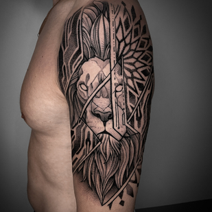 tatouage #82787 | Artiste tatoueur Mihail Gromovchuk / Leeahim_tattoo
