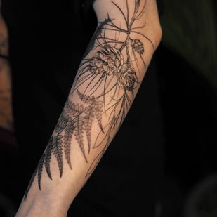 Femme Noir Graphique tatouage sur Avant-bras #84224 | Artiste tatoueur Anna Novitskaya