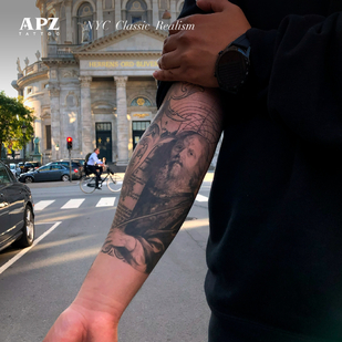 Homme Noir et Gris Réalisme tatouage sur Avant-bras #86035 | Artiste tatoueur Apz Tattoo