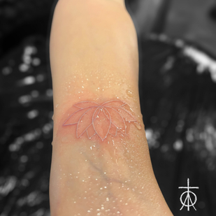 Couleur Fineline tatouage #85757 | Artiste tatoueur Claudia Fedorovici