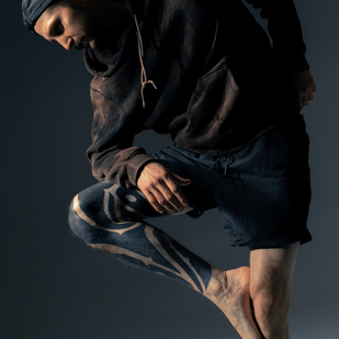 Homme Noir Ornemental tatouage sur Jambe #84372 | Artiste tatoueur Maxim Desnev