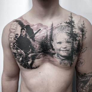 Homme Noir et Gris Réalisme tatouage sur Poitrine #86070 | Artiste tatoueur Michelle Vestergård Andersen