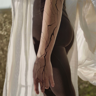 Femme Noir Abstrait tatouage sur Avant-bras #86902 | Artiste tatoueur PINKA