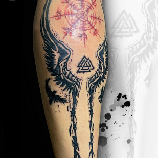 Homme Noir Graphique tatouage #89934 | Artiste tatoueur Perforator Tattoo Studio