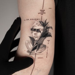 Noir et Gris  tatouage #86656 | Artiste tatoueur Vytautas Vy