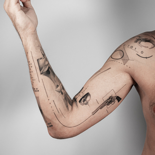 Noir et Gris  tatouage #86669 | Artiste tatoueur Vytautas Vy