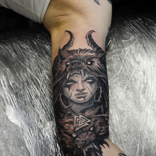 tatouage #90039 | Artiste tatoueur Daniil Ivanov