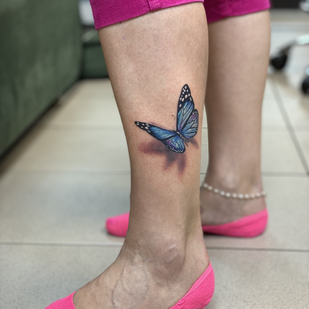 Femme Couleur Réalisme tatouage sur Jambe #88124 | Artiste tatoueur Evgeniy Bobin