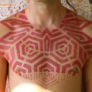 Homme  Graphique tatouage sur Poitrine #85301 | Artiste tatoueur Grigoriy Maslov