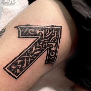 Homme Noir Tribal tatouage sur Cuisse #83965 | Artiste tatoueur Ioann Leo ( LEO-VAN )