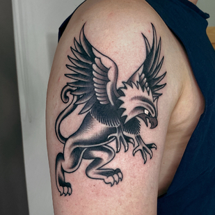 Homme Noir Old School tatouage sur Épaule #88705 | Artiste tatoueur Nikita Radeckiy