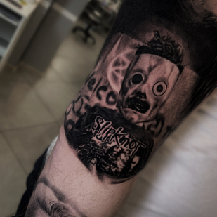 Noir et Gris Réalisme tatouage #87978 | Artiste tatoueur Victoria Ziman