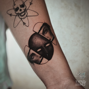 Homme Noir Graphique tatouage sur Avant-bras #84999 | Artiste tatoueur Yaroslav Stark