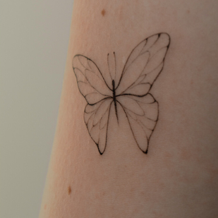 Femme Noir Minimalisme tatouage sur Épaule #93530 | Artiste tatoueur Sergeeva Tattoo
