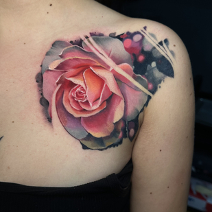 Femme Couleur Réalisme tatouage sur Dos #91327 | Artiste tatoueur Artem Sachko