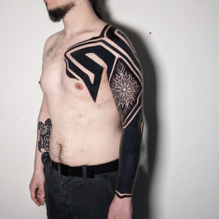 Ornemental tatouage #91785 | Artiste tatoueur Nikita Petrov