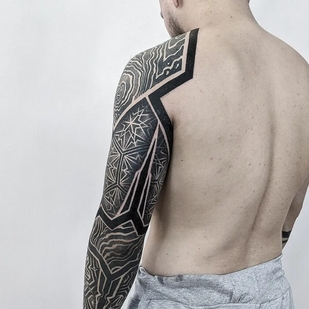 Ornemental tatouage #91816 | Artiste tatoueur Nikita Petrov