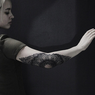 Ornemental tatouage #91823 | Artiste tatoueur Nikita Petrov
