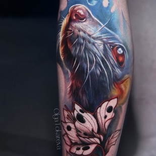 Couleur Style d'Auteur tatouage sur Tibia #101891 | Artiste tatoueur Olga Tokareva