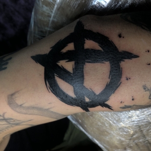 Homme Noir  tatouage sur Avant-bras #93404 | Artiste tatoueur Svetlana Aleksina