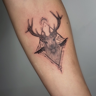 Homme Noir et Gris Micro-réalisme tatouage sur Avant-bras #94772 | Artiste tatoueur Miki Sheir