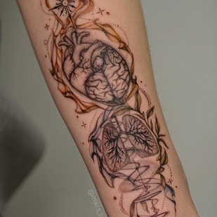 Femme Couleur Micro-réalisme tatouage sur Avant-bras #94778 | Artiste tatoueur Miki Sheir