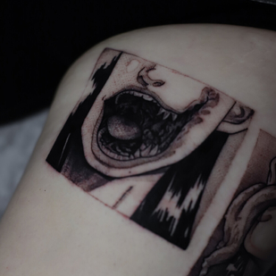 Femme Noir Anime tatouage sur Cuisse #97436 | Artiste tatoueur Valentin Markgraf