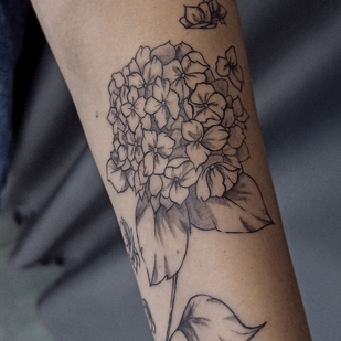 Femme Noir  tatouage #97733 | Artiste tatoueur Alena