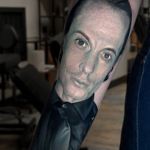 Noir et Gris  tatouage #98129 | Artiste tatoueur Aleksey Bezukladnikov