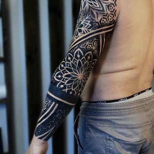 Homme  Ornemental tatouage #99752 | Artiste tatoueur Artem Arion