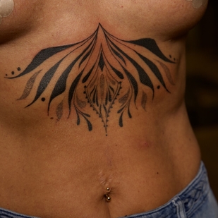 tatouage #99394 | Artiste tatoueur Dark Autumn - Monica