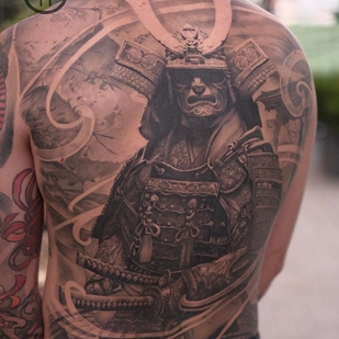 Noir et Gris Réalisme tatouage #101072 | Artiste tatoueur Pavel Kostyuk