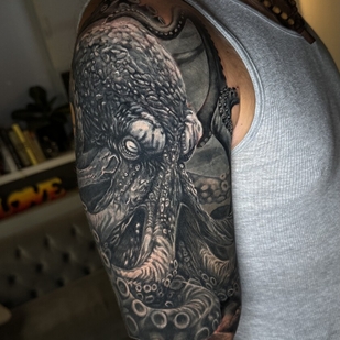 tatouage #101115 | Artiste tatoueur Artem Voloshin